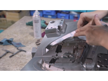 Rapid Injection Molding: The Ultimate Guide